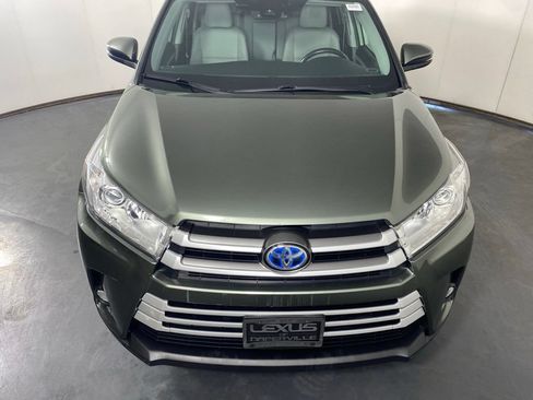 Used 2019 Toyota Highlander XLE AWD/4WD image 7