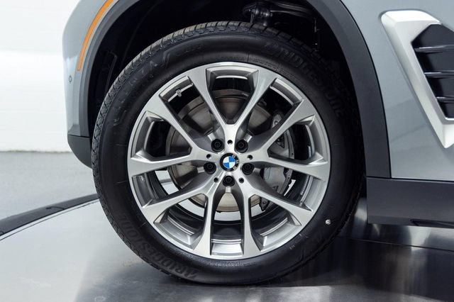 Certified 2026 BMW X5 xDrive40i AWD/4WD image 26