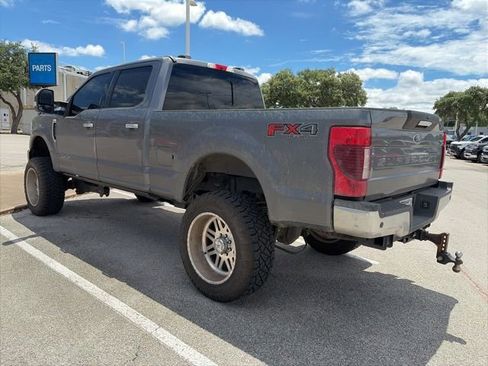 Used 2021 Ford F250 XLT w/ XLT Premium Package AWD/4WD image 4
