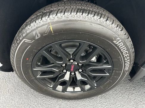 New 2025 GMC Sierra 1500 Elevation w/ LPO, Elevation Black Package image 15