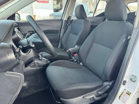 Used 2024 Nissan Kicks S FWD image 18