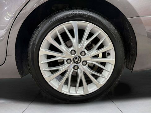 Used 2020 Toyota Camry XLE FWD image 75