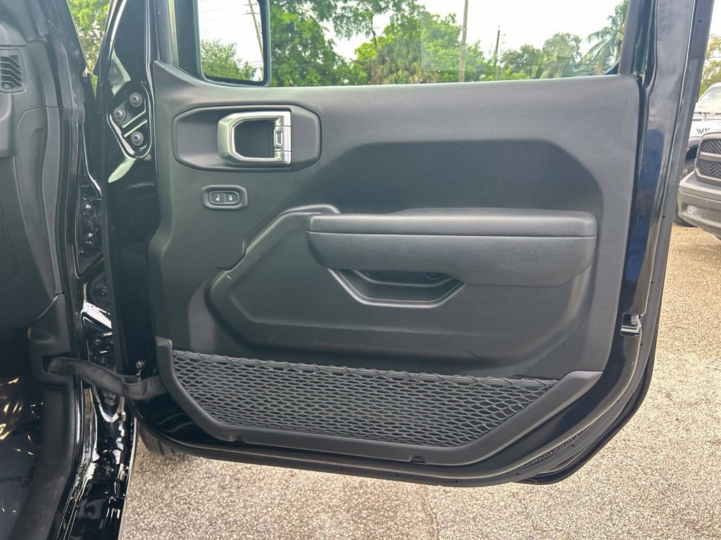 Used 2026 Jeep Gladiator Sport AWD/4WD image 26
