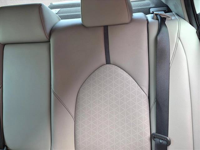 Used 2021 Toyota Camry XSE FWD image 11