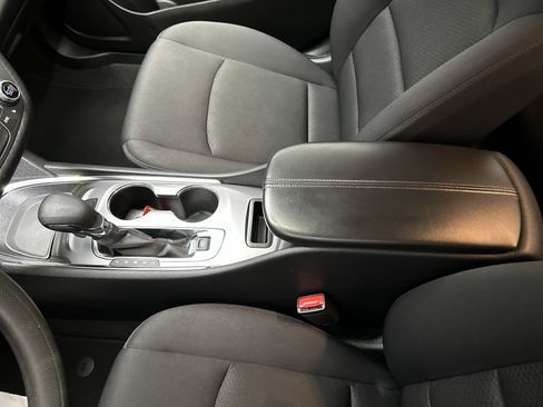 Used 2025 Chevrolet Malibu LT FWD image 35