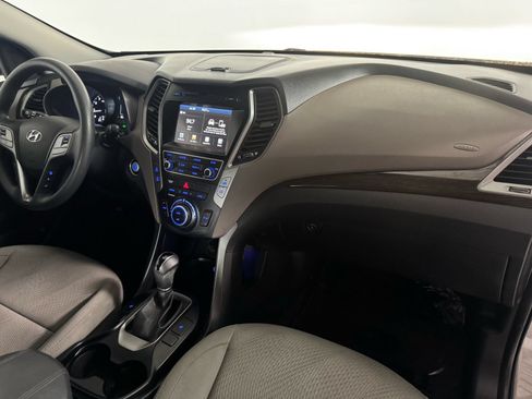 Used 2018 Hyundai Santa Fe Sport w/ 2.4L Value Package 02 FWD image 21