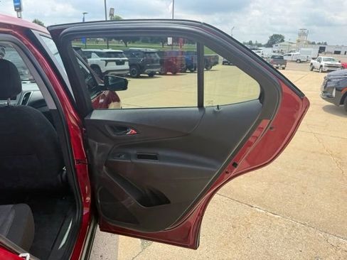 Used 2024 Chevrolet Equinox LT AWD/4WD image 15