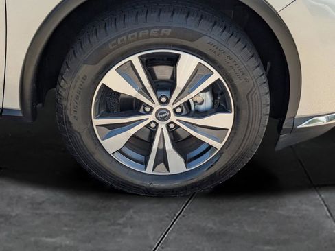 Used 2023 Nissan Murano SV image 11