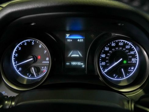 Used 2021 Toyota Camry SE FWD image 13