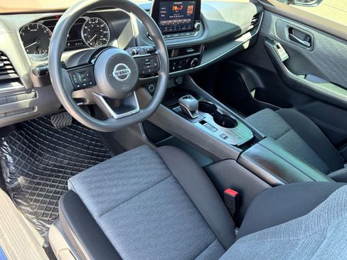 Used 2021 Nissan Rogue S FWD image 16