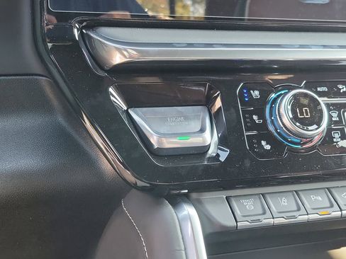 New 2026 GMC Sierra 2500 Denali Ultimate image 25