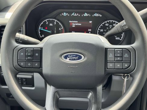 New 2025 Ford F550 4x4 Crew Cab Super Duty image 17