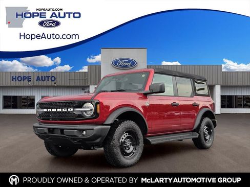 New 2026 Ford Bronco Outer Banks w/ Black Appearance Package AWD/4WD image 1