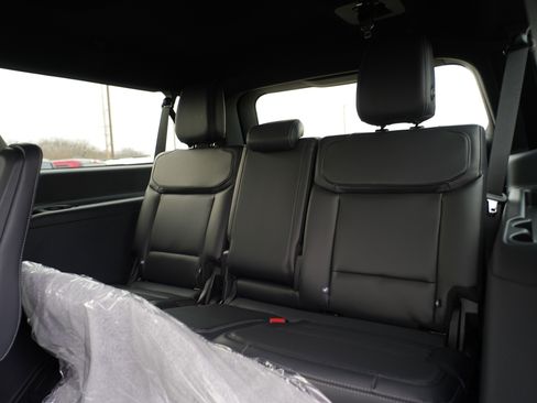 New 2026 Ford Expedition Max Platinum w/ Stealth Appearance Package image 24