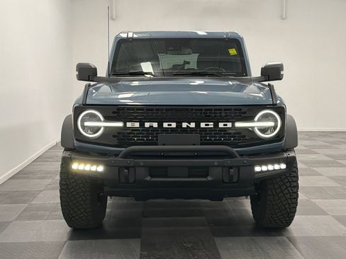 Used 2024 Ford Bronco Wildtrak image 3