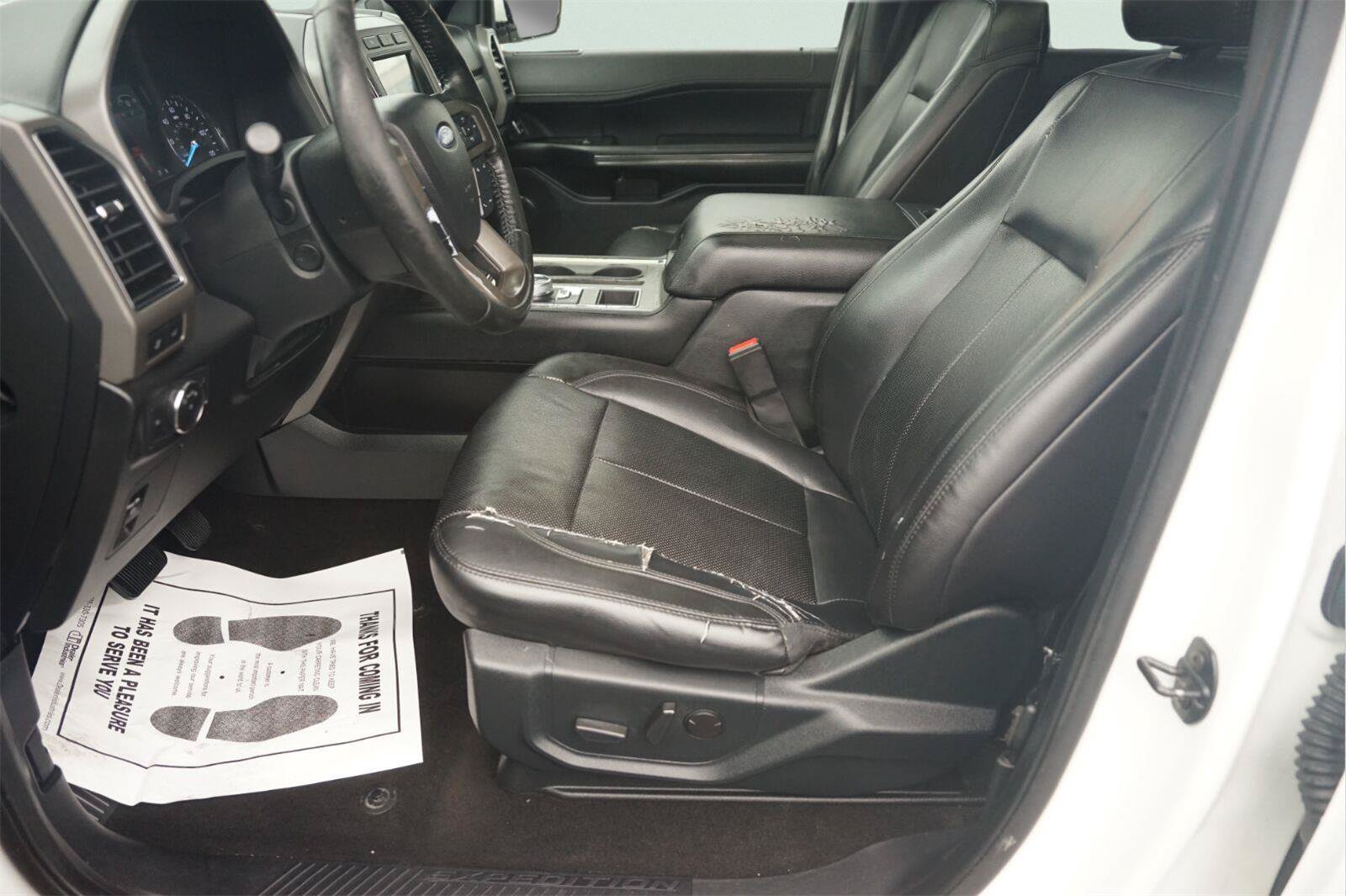Used 2020 Ford Expedition Max XLT w/ Equipment Group 202A RWD image 9