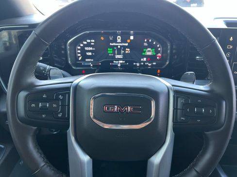 Used 2023 GMC Sierra 1500 SLT w/ SLT Premium Package AWD/4WD image 22