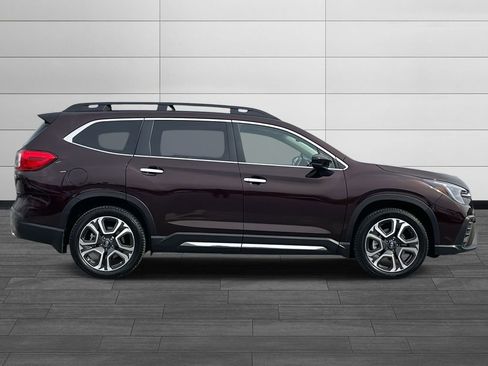 Used 2024 Subaru Ascent Touring image 2
