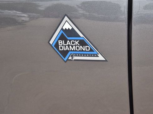 Certified 2021 Ford Bronco Black Diamond w/ Sasquatch Package AWD/4WD image 50