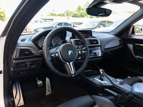 Used 2017 BMW M2 RWD image 18