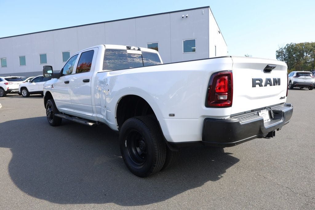 Used 2026 RAM 3500 Tradesman AWD/4WD image 3