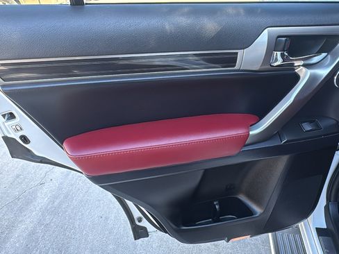 Used 2022 Lexus GX 460 Premium image 16