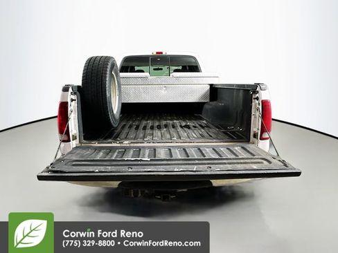 Used 2005 Ford F250 Lariat image 22