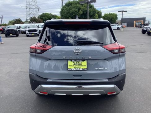 Used 2022 Nissan Rogue Platinum w/ Head-Up Display Package FWD image 27