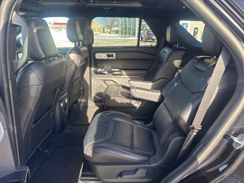 Used 2023 Ford Explorer ST w/ Equipment Group 401A image 10