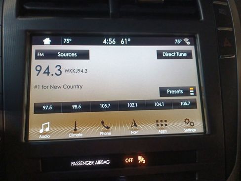 Used 2017 Lincoln MKZ Reserve w/ Climate Package image 12