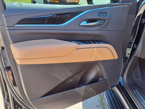 Certified 2023 Cadillac Escalade Sport w/ LPO, ONYX Package AWD/4WD image 13