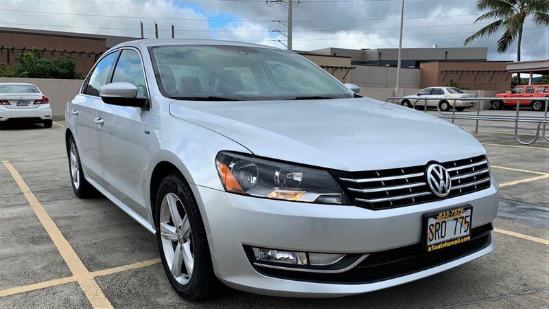Used 2015 Volkswagen Passat 1.8T Limited Edition FWD image 3