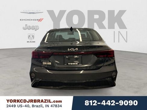 Used 2024 Kia Forte LXS FWD image 4