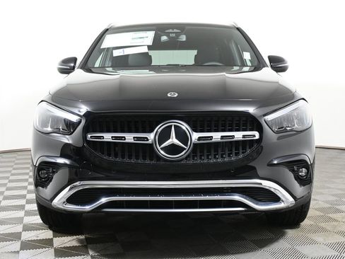 Used 2025 Mercedes-Benz GLA 250 4MATIC image 9