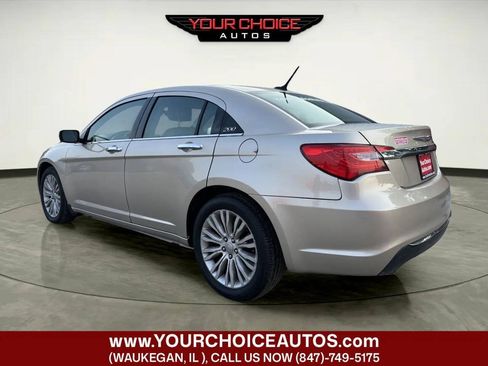 Used 2013 Chrysler 200 Limited FWD image 3