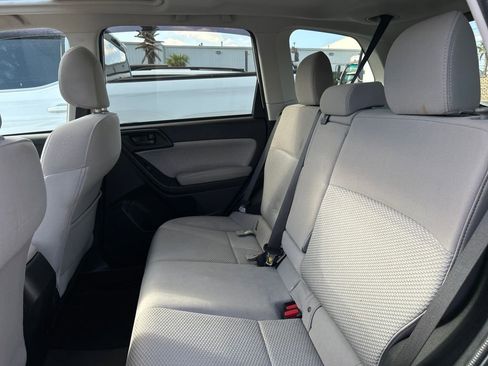 Used 2018 Subaru Forester 2.5i Premium image 13