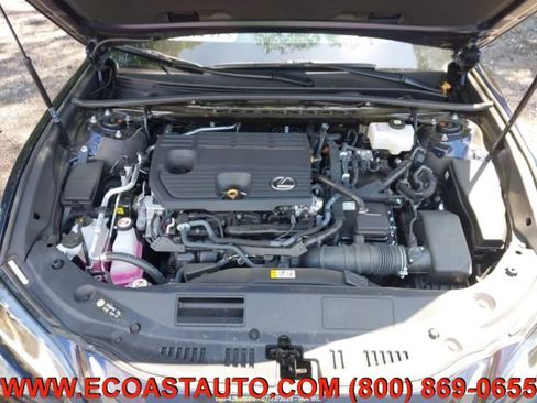 Used 2025 Lexus ES 300h w/ Premium Package image 13