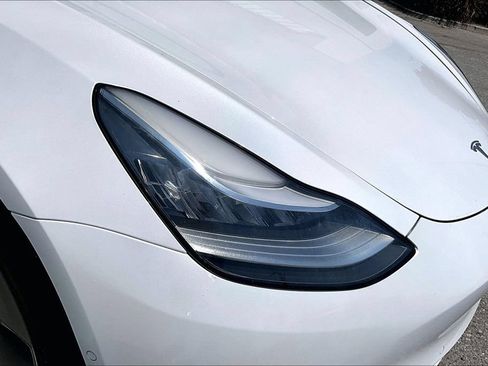 Used 2020 Tesla Model 3 Standard Range Plus RWD image 32