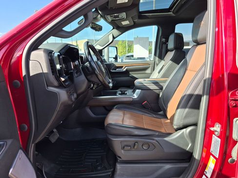 Used 2024 Chevrolet Silverado 3500 High Country w/ High Country Premium Package AWD/4WD image 15