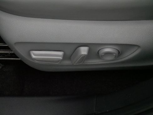 Certified 2026 Toyota Highlander XLE AWD/4WD image 20