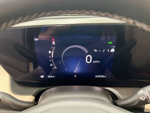 Used 2024 Buick Encore GX Avenir w/ Avenir Convenience Package AWD/4WD image 12