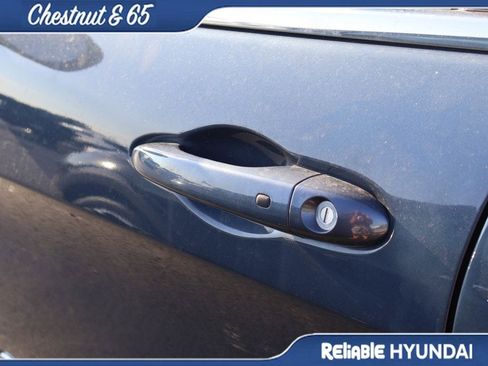 Used 2021 Jeep Cherokee Latitude Plus FWD image 23