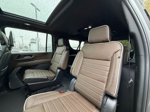 New 2026 GMC Yukon XL Denali Ultimate w/ LPO, Illumination Package image 29