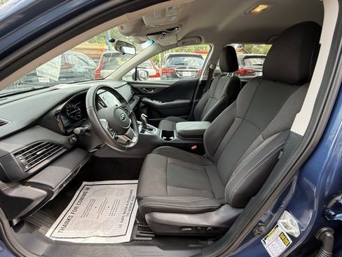 Used 2022 Subaru Outback Premium image 9