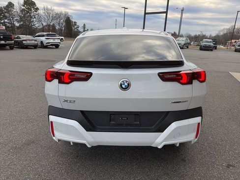 Used 2025 BMW X2 xDrive28i image 7
