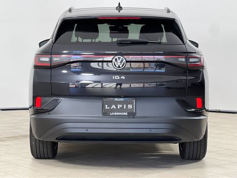 Used 2023 Volkswagen ID.4 S RWD image 5