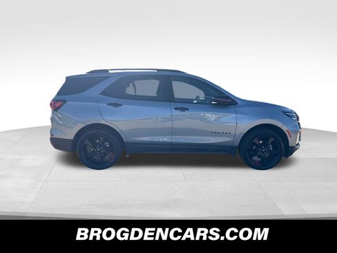 Used 2023 Chevrolet Equinox Premier AWD/4WD image 2