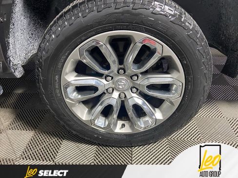 Used 2023 RAM 1500 Laramie AWD/4WD image 23