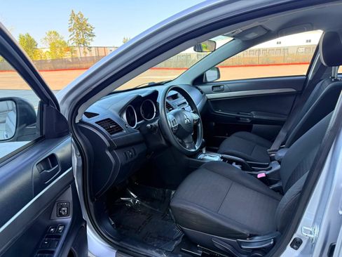 Used 2012 Mitsubishi Lancer ES FWD image 9