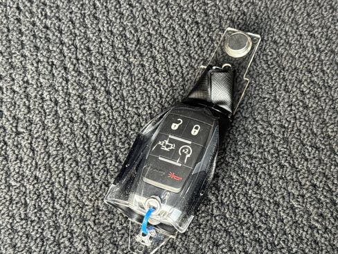 Used 2024 RAM 2500 Laramie w/ Night Edition image 34